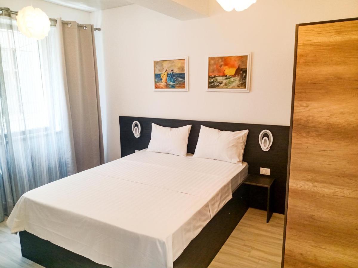 Ric Apartament Navodari Ngoại thất bức ảnh